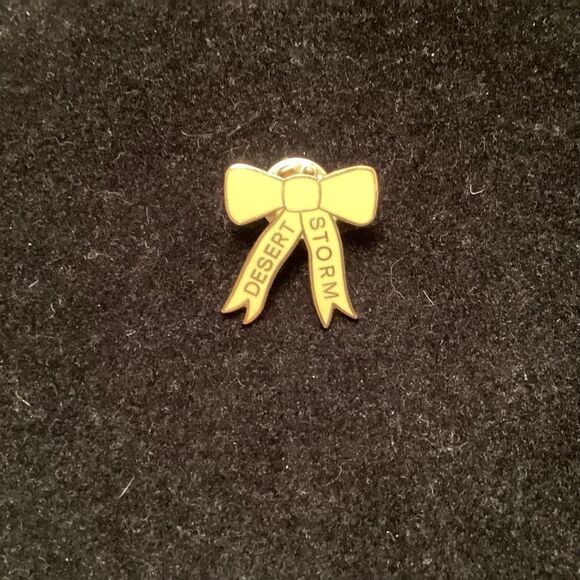 Desert Storm Yellow Ribbon Goldtone Pin - Picture 1 of 5